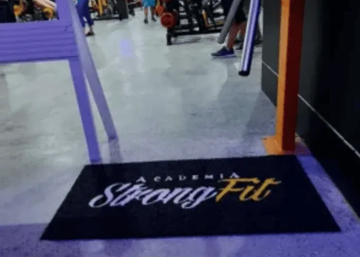 Tapete personalizado com logotipo de academia em Itaquaquecetuba