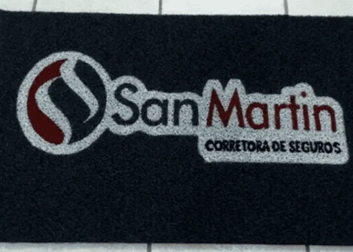 Tapete personalizado com logotipo de empresa em Suzano